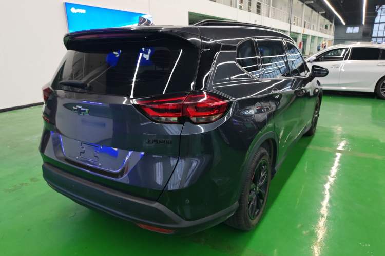 Used Chevrolet Orlando 2020 Light Hybrid Redline 530T Automatic Enjoyment Edition (5+2 Models) Exterior 5