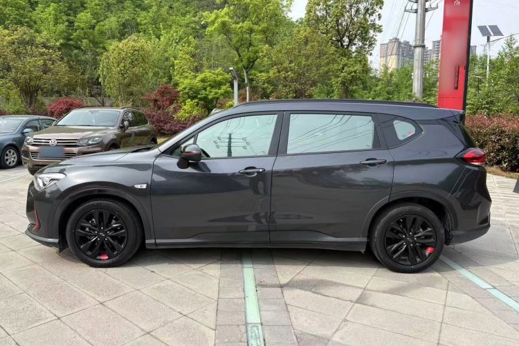 Used Chevrolet Orlando 2020 Light Hybrid Redline 530T Automatic Enjoyment Edition (5+2 Models) Exterior 7