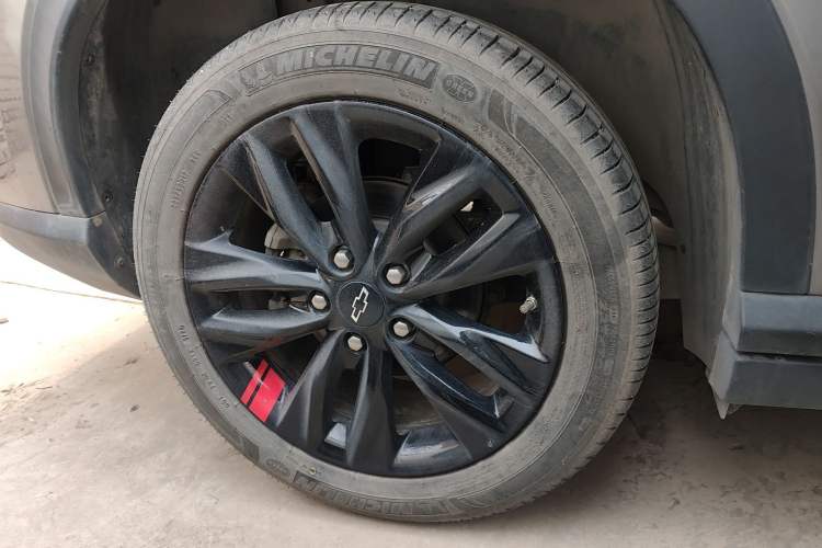 Used Chevrolet Orlando 2020 Light Hybrid Redline 530T Automatic Enjoyment Edition (5+2 Models) Exterior 8