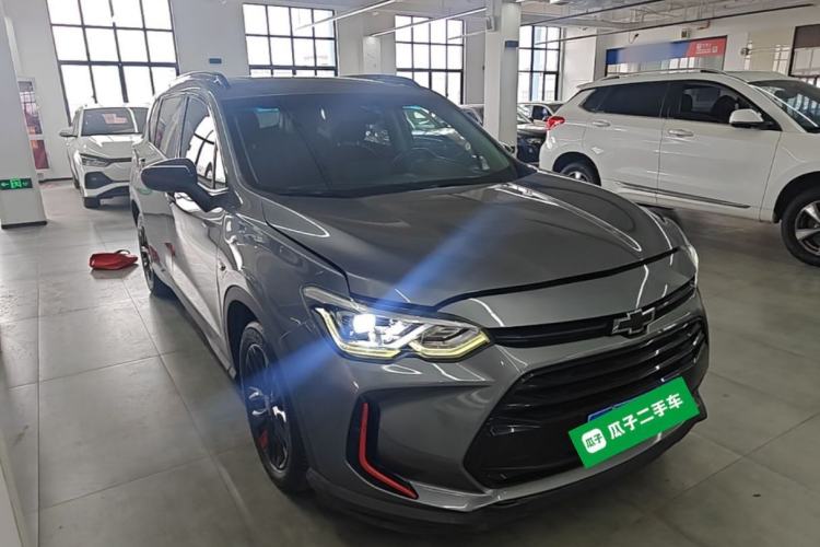 Used Chevrolet Orlando 2020 Light Hybrid Redline 530T Automatic Enjoyment Edition (5+2 Models) Front Right 45 Deg