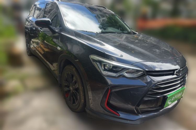 Used Chevrolet Orlando 2020 Light Hybrid Redline 530T Automatic Enjoyment Edition (5+2 Models) Front Right 45 Deg