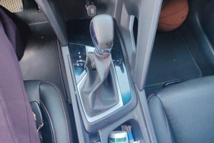 Used Chevrolet Orlando 2020 Light Hybrid Redline 530T Automatic Zhaoxiang Edition (5+2 Models) Gear Lever