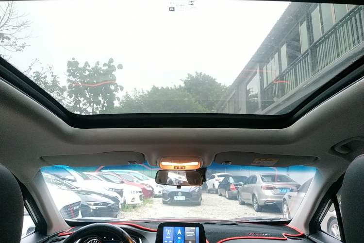 Used Chevrolet Orlando 2020 Light Hybrid Redline 530T Automatic Enjoyment Edition (5+2 Models) Headliner