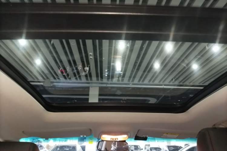 Used Chevrolet Orlando 2020 Light Hybrid Redline 530T Automatic Enjoyment Edition (5+2 Models) Headliner