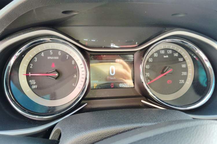 Used Chevrolet Orlando 2020 Light Hybrid Redline 530T Automatic Enjoyment Edition (5+2 Models) Instrument Cluster
