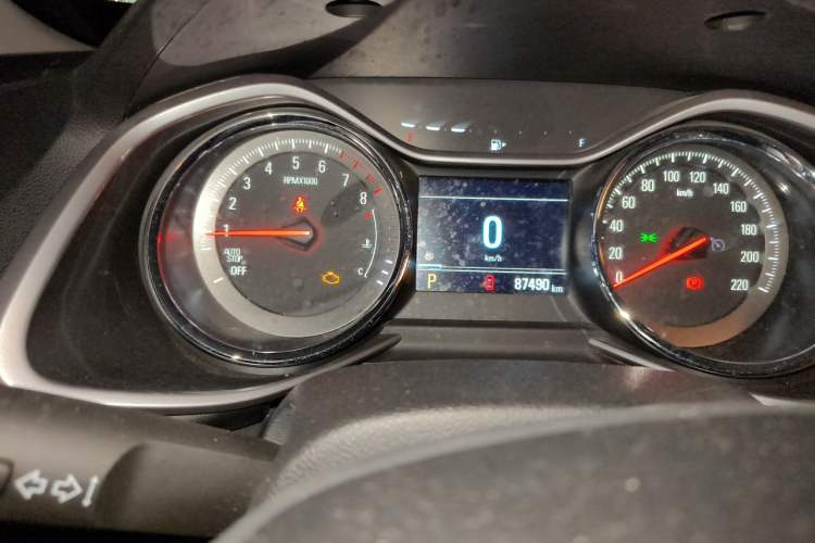 Used Chevrolet Orlando 2020 Light Hybrid Redline 530T Automatic Enjoyment Edition (5+2 Models) Instrument Cluster