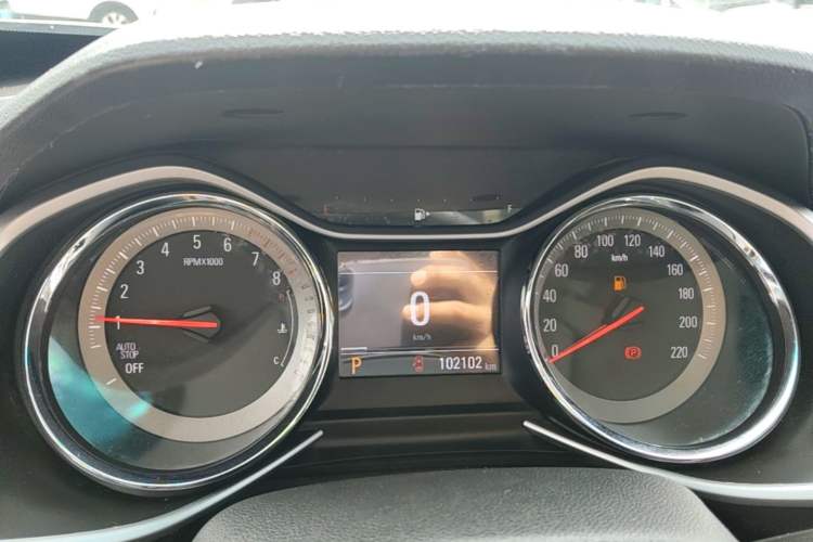 Used Chevrolet Orlando 2020 Light Hybrid Redline 530T Automatic Enjoyment Edition (5+2 Models) Instrument Cluster