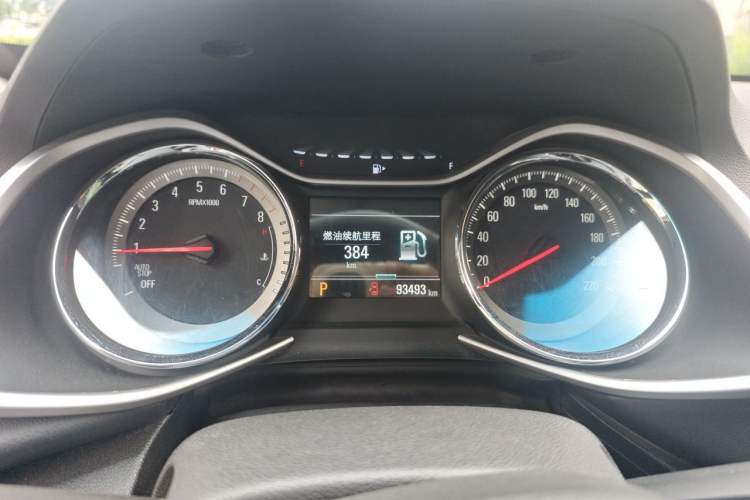 Used Chevrolet Orlando 2020 Light Hybrid Redline 530T Automatic Enjoyment Edition (5+2 Models) Instrument Cluster