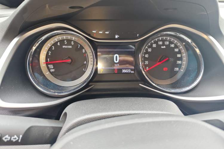 Used Chevrolet Orlando 2020 Light Hybrid Redline 530T Automatic Enjoyment Edition (5+2 Models) Instrument Cluster