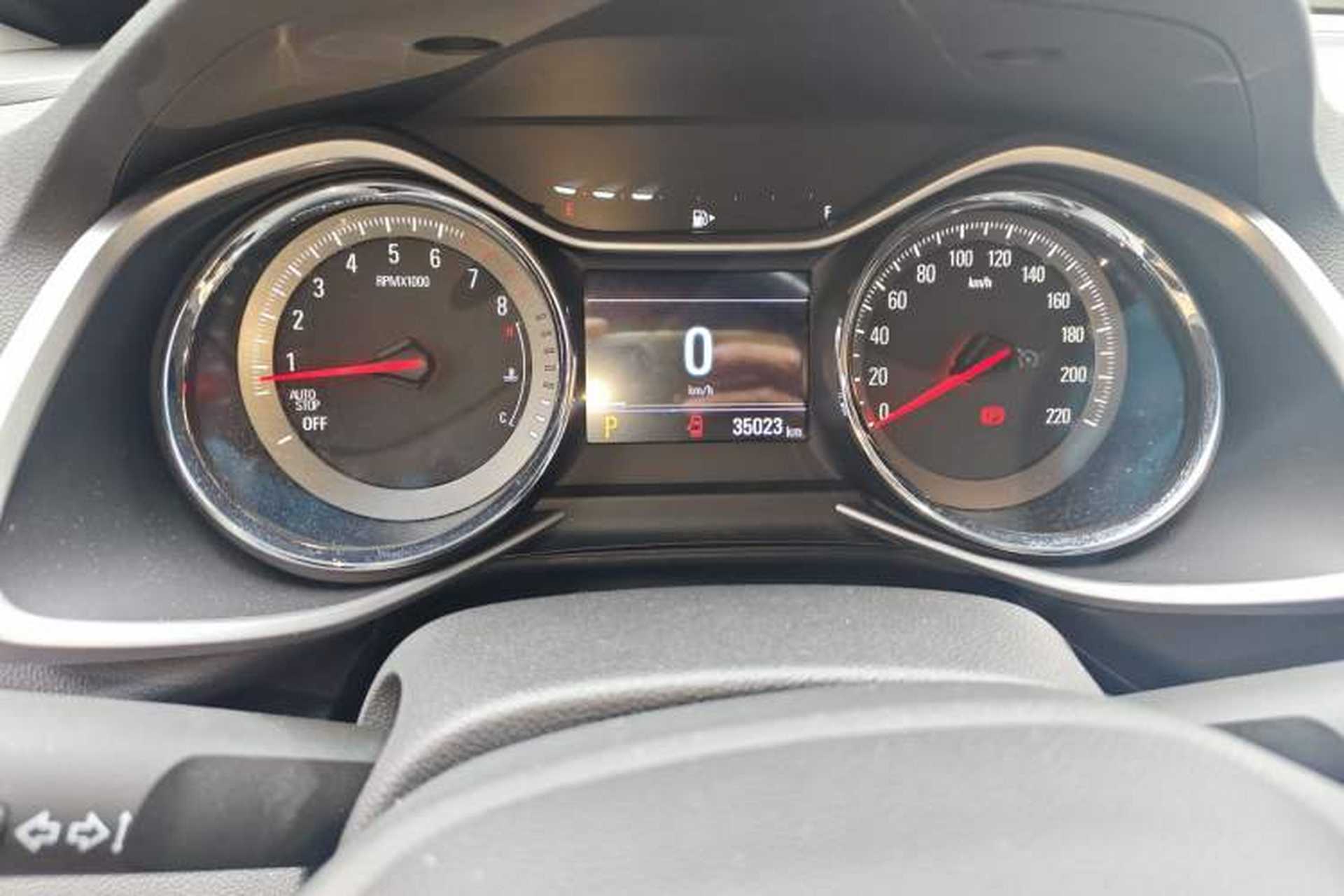 Used Chevrolet Orlando 2020 Light Hybrid Redline 530T Automatic Enjoyment Edition (5+2 Models) Instrument Cluster