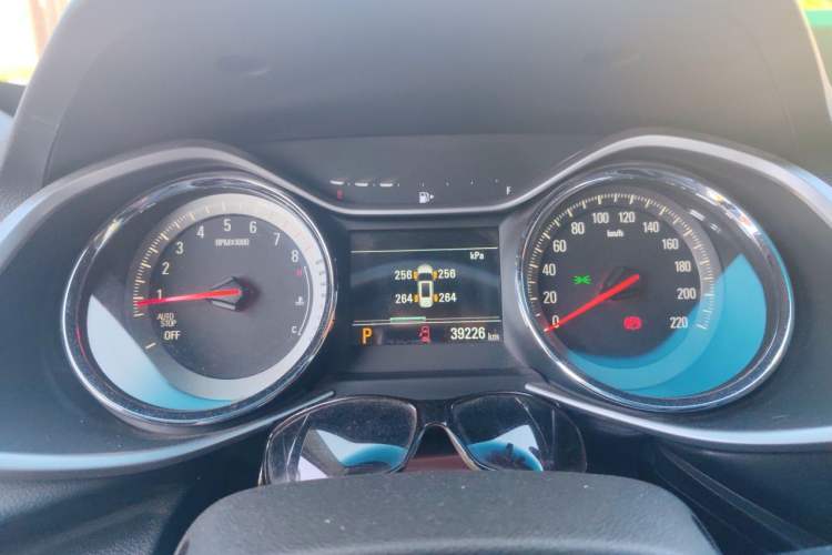 Used Chevrolet Orlando 2020 Light Hybrid Redline 530T Automatic Zhaoxiang Edition (5+2 Models) Instrument Cluster