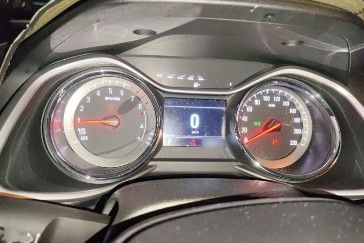 Used Chevrolet Orlando 2020 Light Hybrid Redline 530T Automatic Enjoyment Edition (5+2 Models) Instrument Cluster