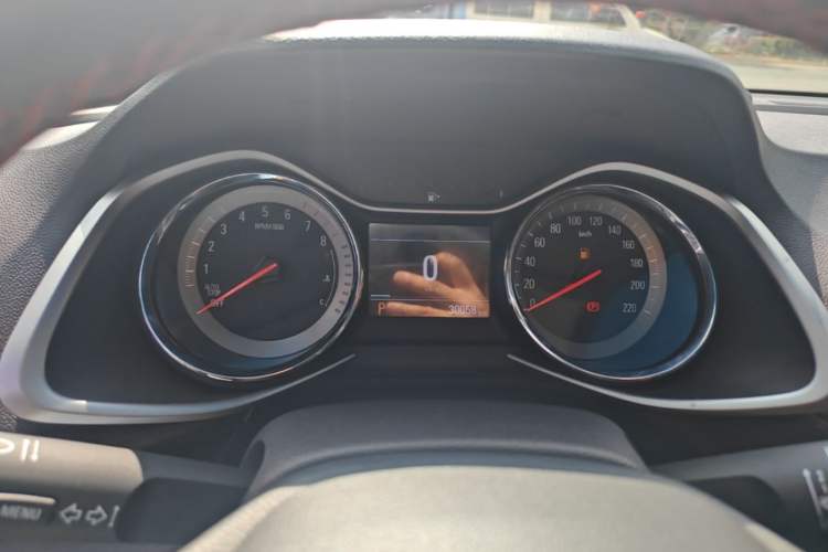 Used Chevrolet Orlando 2020 Light Hybrid Redline 530T Automatic Enjoyment Edition (5+2 Models) Instrument Cluster