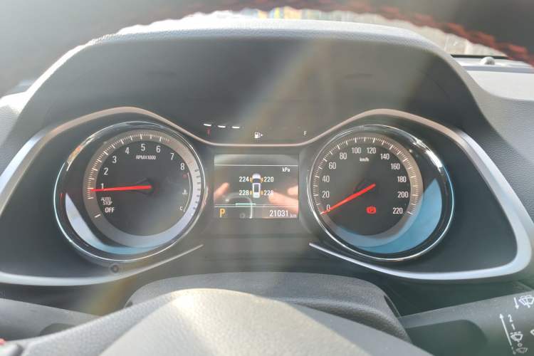 Used Chevrolet Orlando 2020 Light Hybrid Redline 530T Automatic Enjoyment Edition (5+2 Models) Instrument Cluster
