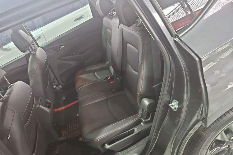 Used Chevrolet Orlando 2020 Light Hybrid Redline 530T Automatic Enjoyment Edition (5+2 Models) Interior 1