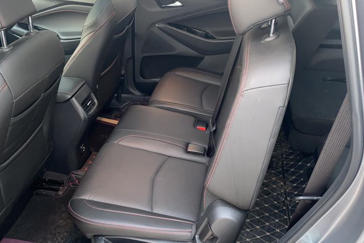 Used Chevrolet Orlando 2020 Light Hybrid Redline 530T Automatic Enjoyment Edition (5+2 Models) Interior 1
