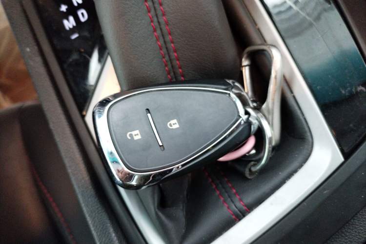 Used Chevrolet Orlando 2020 Light Hybrid Redline 530T Automatic Enjoyment Edition (5+2 Models) Interior 1