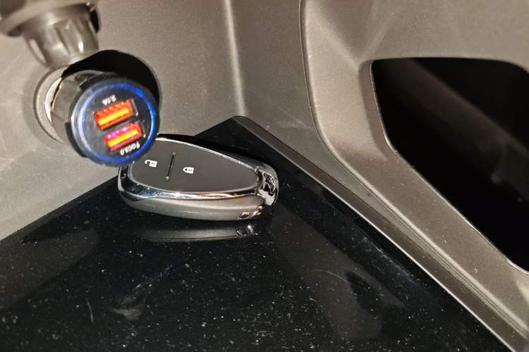Used Chevrolet Orlando 2020 Light Hybrid Redline 530T Automatic Enjoyment Edition (5+2 Models) Interior 1
