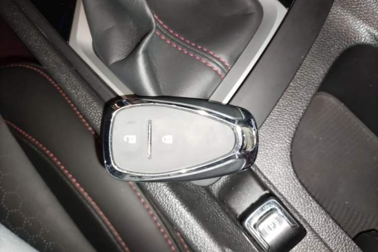 Used Chevrolet Orlando 2020 Light Hybrid Redline 530T Automatic Enjoyment Edition (5+2 Models) Interior 1