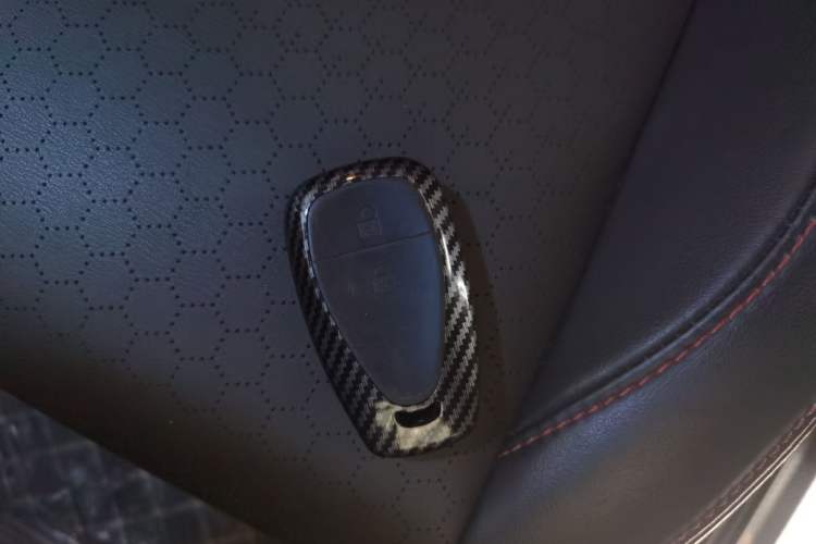 Used Chevrolet Orlando 2020 Light Hybrid Redline 530T Automatic Enjoyment Edition (5+2 Models) Interior 1