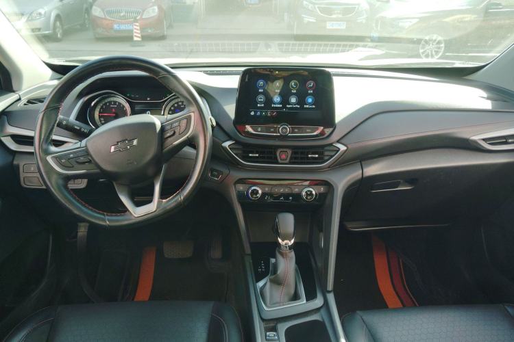 Used Chevrolet Orlando 2020 Light Hybrid Redline 530T Automatic Enjoyment Edition (5+2 Models) Interior 2