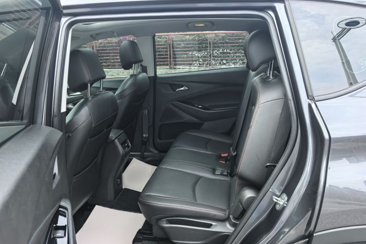 Used Chevrolet Orlando 2020 Light Hybrid Redline 530T Automatic Enjoyment Edition (5+2 Models) Interior 2