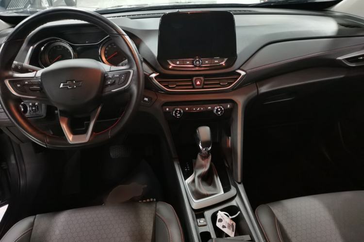 Used Chevrolet Orlando 2020 Light Hybrid Redline 530T Automatic Enjoyment Edition (5+2 Models) Interior 2