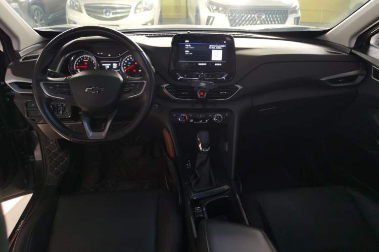Used Chevrolet Orlando 2020 Light Hybrid Redline 530T Automatic Enjoyment Edition (5+2 Models) Interior 2