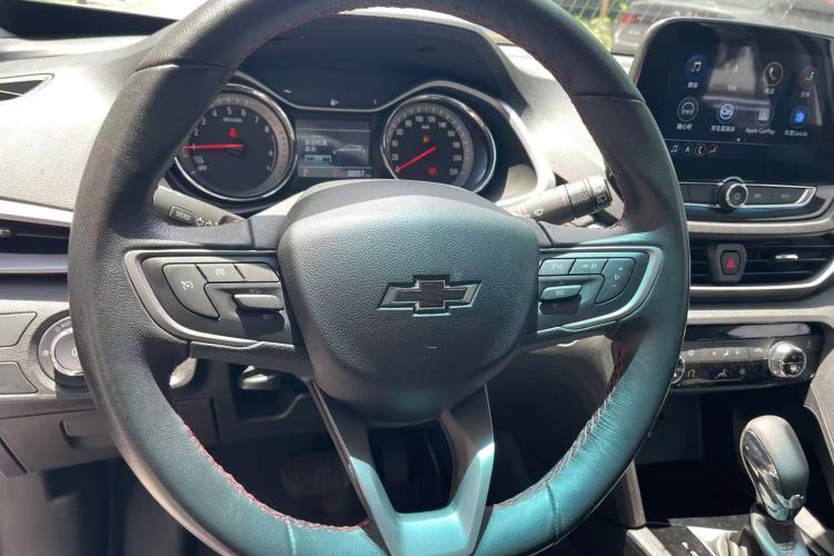 Used Chevrolet Orlando 2020 Light Hybrid Redline 530T Automatic Enjoyment Edition (5+2 Models) Interior 3