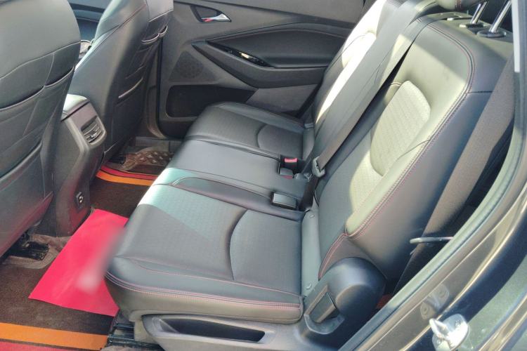 Used Chevrolet Orlando 2020 Light Hybrid Redline 530T Automatic Enjoyment Edition (5+2 Models) Interior 4