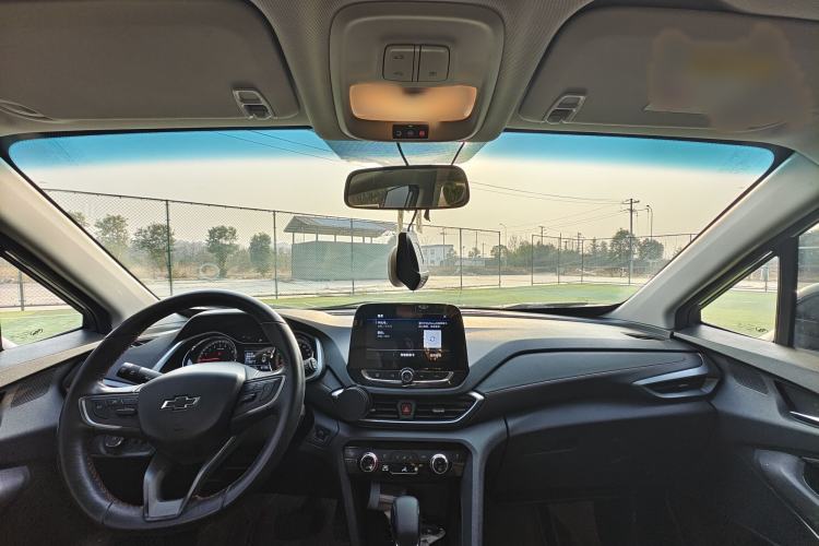 Used Chevrolet Orlando 2020 Light Hybrid Redline 530T Automatic Enjoyment Edition (5+2 Models) Interior 4