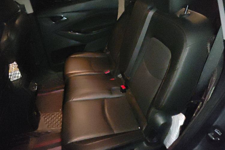 Used Chevrolet Orlando 2020 Light Hybrid Redline 530T Automatic Enjoyment Edition (5+2 Models) Interior 4