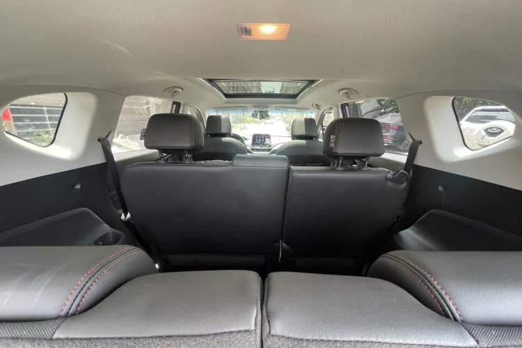 Used Chevrolet Orlando 2020 Light Hybrid Redline 530T Automatic Enjoyment Edition (5+2 Models) Interior 5