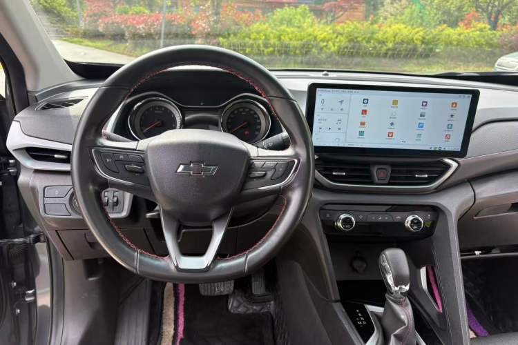 Used Chevrolet Orlando 2020 Light Hybrid Redline 530T Automatic Enjoyment Edition (5+2 Models) Interior 6