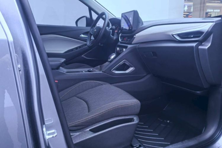 Used Chevrolet Orlando 2020 Mild Hybrid 530T Automatic Enjoyment Edition (5+2 Models) Interior 6