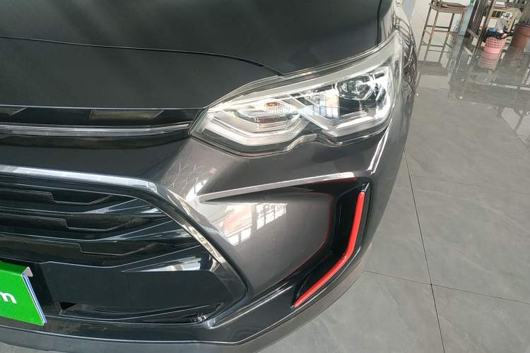 Used Chevrolet Orlando 2020 Light Hybrid Redline 530T Automatic Enjoyment Edition (5+2 Models) Left Front Headlight
