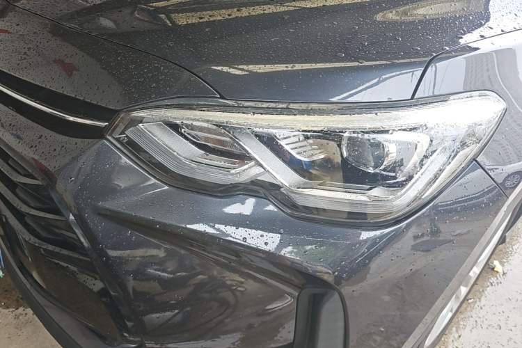 Used Chevrolet Orlando 2020 Mild Hybrid 530T Automatic Enjoyment Edition (5+2 Models) Left Front Headlight