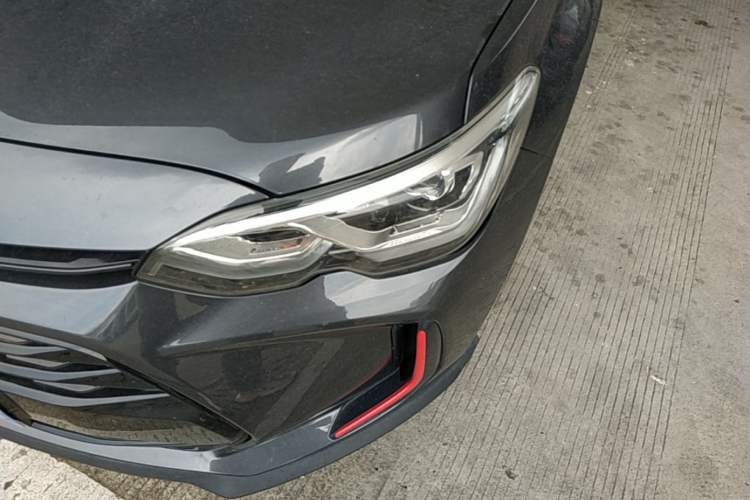 Used Chevrolet Orlando 2020 Light Hybrid Redline 530T Automatic Enjoyment Edition (5+2 Models) Left Front Headlight