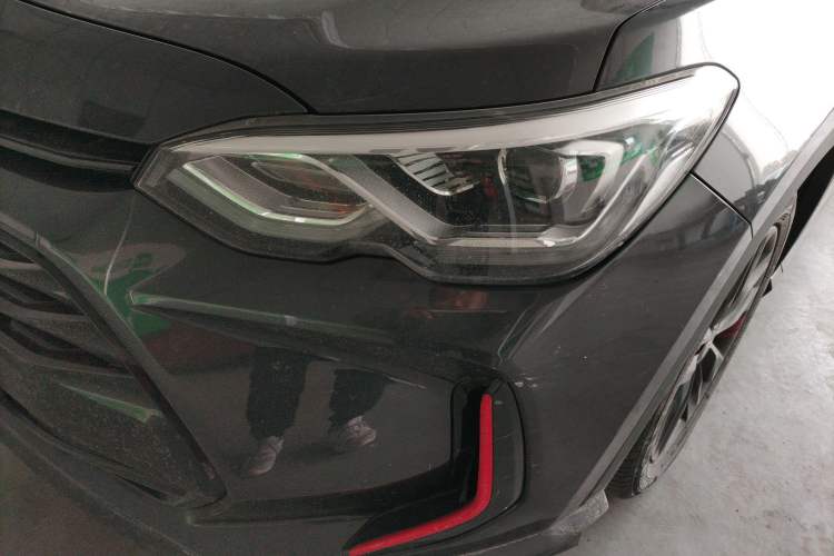 Used Chevrolet Orlando 2020 Light Hybrid Redline 530T Automatic Enjoyment Edition (5+2 Models) Left Front Headlight