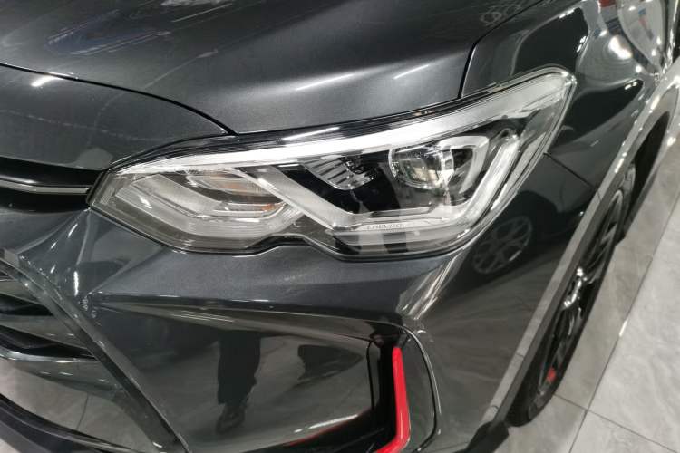 Used Chevrolet Orlando 2020 Light Hybrid Redline 530T Automatic Enjoyment Edition (5+2 Models) Left Front Headlight