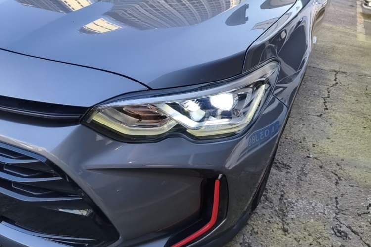 Used Chevrolet Orlando 2020 Light Hybrid Redline 530T Automatic Enjoyment Edition (5+2 Models) Left Front Headlight