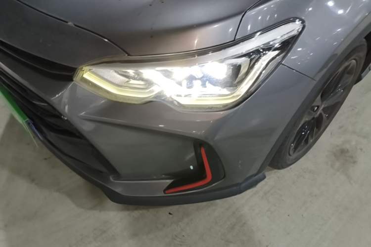 Used Chevrolet Orlando 2020 Light Hybrid Redline 530T Automatic Enjoyment Edition (5+2 Models) Left Front Headlight