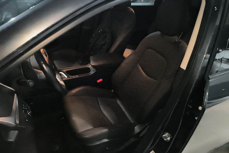 Used Chevrolet Orlando 2020 Light Hybrid Redline 530T Automatic Enjoyment Edition (5+2 Models) Left Front Seat