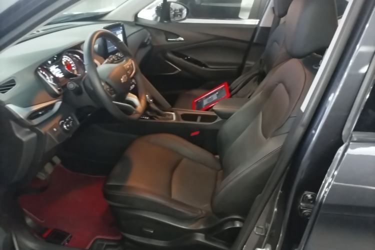 Used Chevrolet Orlando 2020 Light Hybrid Redline 530T Automatic Enjoyment Edition (5+2 Models) Left Front Seat