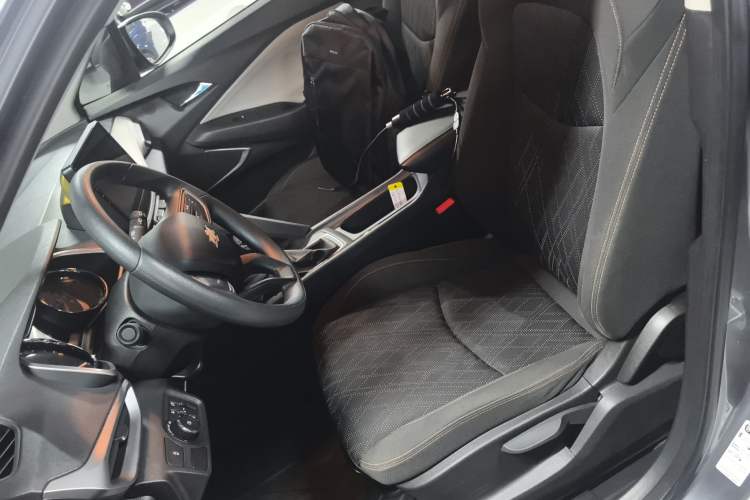 Used Chevrolet Orlando 2020 Mild Hybrid 530T Automatic Enjoyment Edition (5+2 Models) Left Front Seat