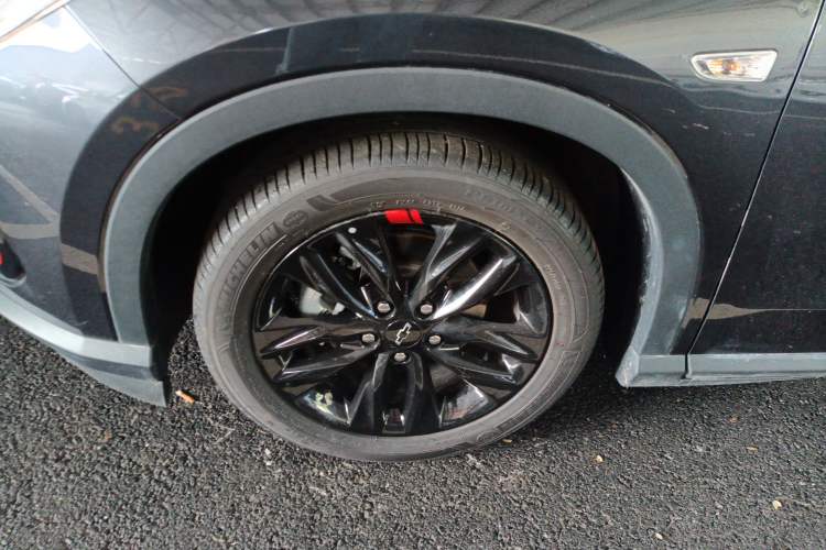 Used Chevrolet Orlando 2020 Light Hybrid Redline 530T Automatic Enjoyment Edition (5+2 Models) Left Front Wheel Hub