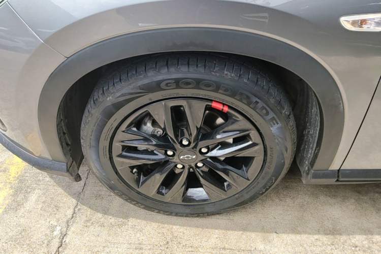Used Chevrolet Orlando 2020 Light Hybrid Redline 530T Automatic Enjoyment Edition (5+2 Models) Left Front Wheel Hub