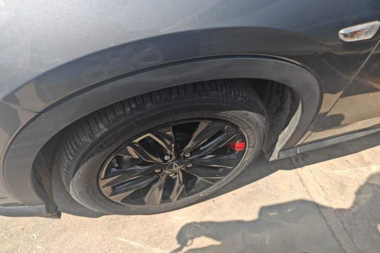 Used Chevrolet Orlando 2020 Light Hybrid Redline 530T Automatic Enjoyment Edition (5+2 Models) Left Front Wheel Hub