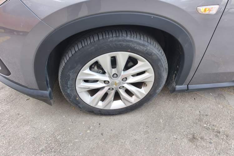 Used Chevrolet Orlando 2020 Mild Hybrid 530T Automatic Enjoyment Edition (5+2 Models) Left Front Wheel Hub