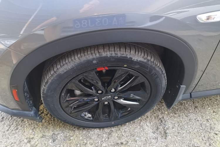 Used Chevrolet Orlando 2020 Light Hybrid Redline 530T Automatic Enjoyment Edition (5+2 Models) Left Front Wheel Hub